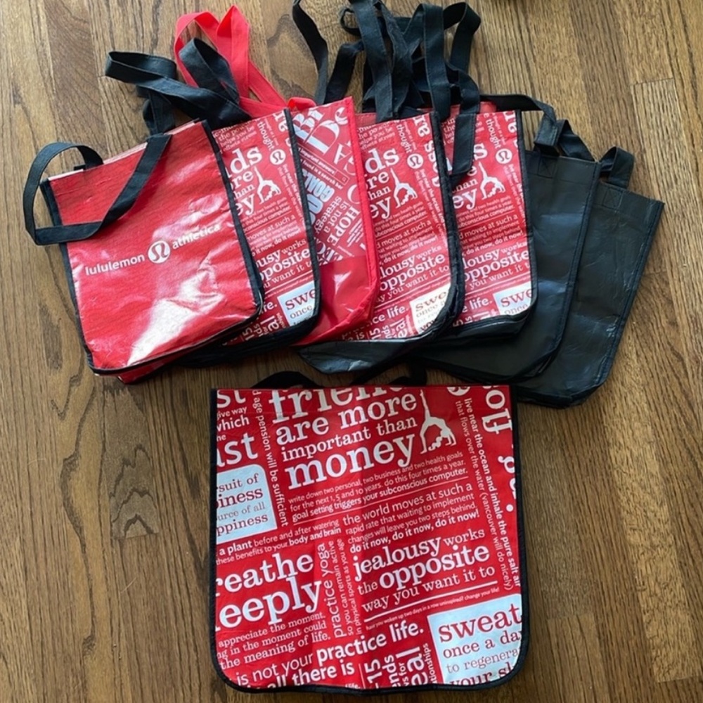 Lululemon bags